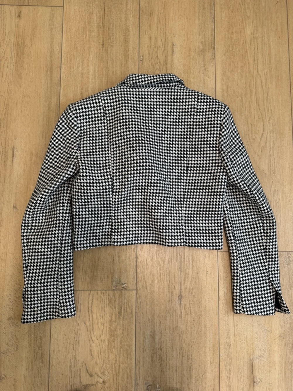 Zara Black & White Houndstooth Cropped Blazer - Picture 4 of 4